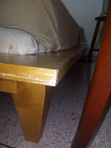 Cama De Madera Sin Colchón. Cama Baja Oferta (Usado)