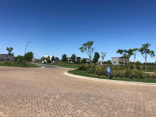 Imagen 4 de 7 de Excelente Lote En Barrio Araucarias !!!