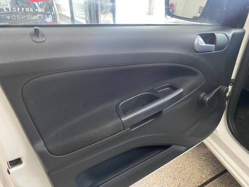 Imagen 15 de 17 de Volkswagen Voyage 1.6 Trendline. Año 2018.c/gnc. Unica Mano