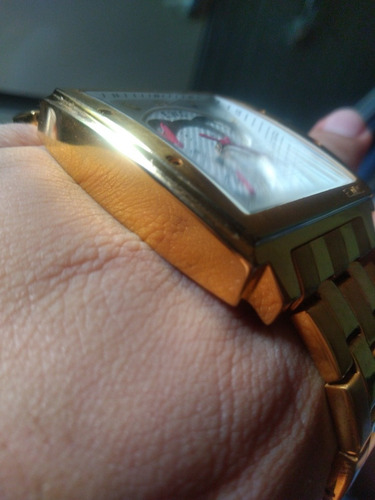 Relógio Dourado Ewc