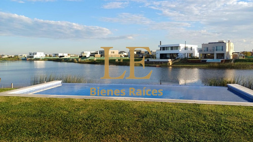 Venta Casa Barrio Costas - Puertos / Escobar
