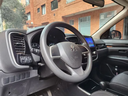 Mitsubishi Outlander Kaiteki At 2.4 Cc 2022