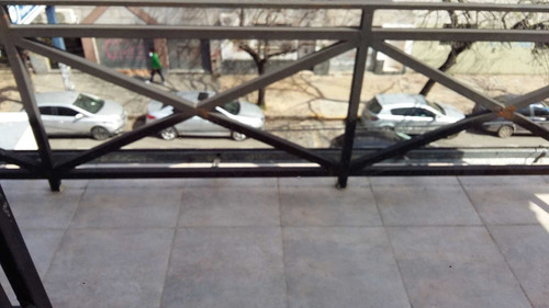 Imagen 4 de 7 de Moron Centro. Departamento 2 Ambientes