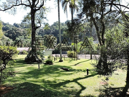 Imagem 10 de 30 de Casa Clara E Ventilada, Com Linhas Modernas, Dentro De Condomínio Fechado Na Chácara São João; - Lote Plano, 100% Aproveitável, Cercado Por Duas Ruas E Lago Do Condomínio; - Living - Ca00114 - 4863078