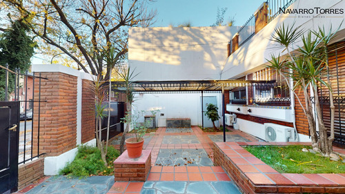 Casa Lote Propio De 342m2 Con Amplio Jardin
