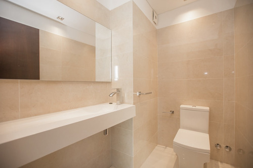 Rbla. Rep. Del Perú 200 M2 Edif. 3 Dorm, Serv 4 Baños, 2 Gjs