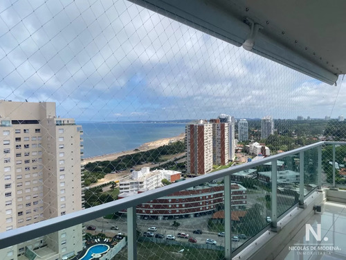 Hermoso Departamento En Venta, Con Agradable Vista