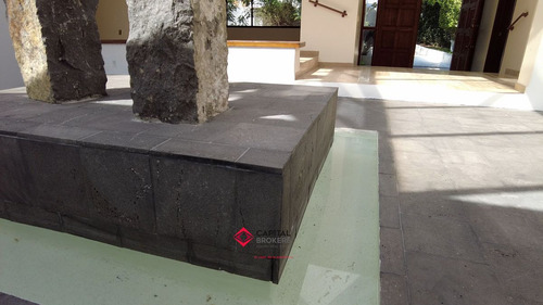 Casa De Lujo En Renta En Colinas De San Javier Con Alberca