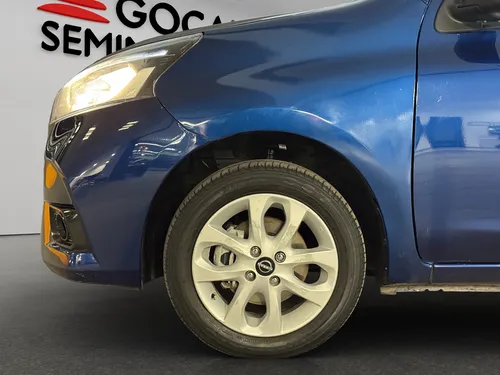 Nissan March 2021