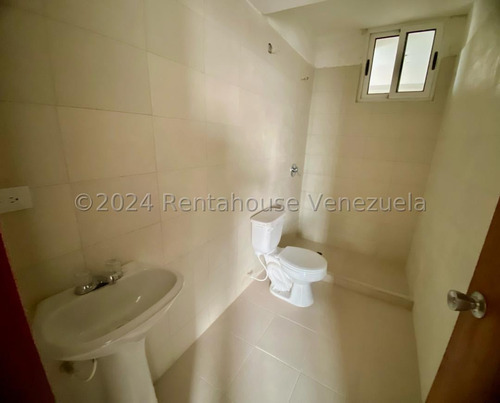 Renta House Trae Para Ti, Espectacular Apartamento En Venta En Obra Gris, Para Ser Remodelado A Tu Gusto. Ideal Para Ti Que Buscas Modernismo Y Comodidad. Maritza Lucena Tu Asesora De Confianzaa