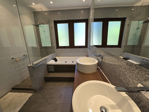 Espectacular Casa/condominio El Arrayan