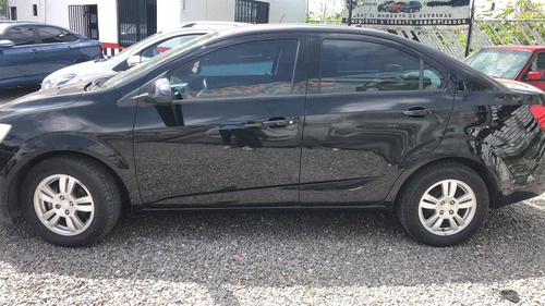 Imagen 3 de 9 de Chevrolet Sonic 1.6 Lt Mt 2016