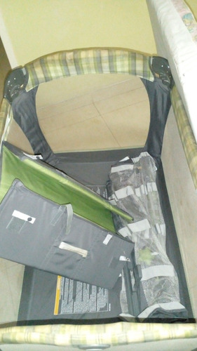 Imagen 2 de 4 de Corral Graco Gris Verde Con Colchón