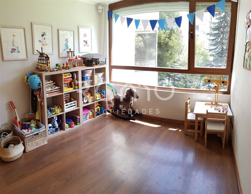En Condominio: Colegio Manquehue / Sport Francés