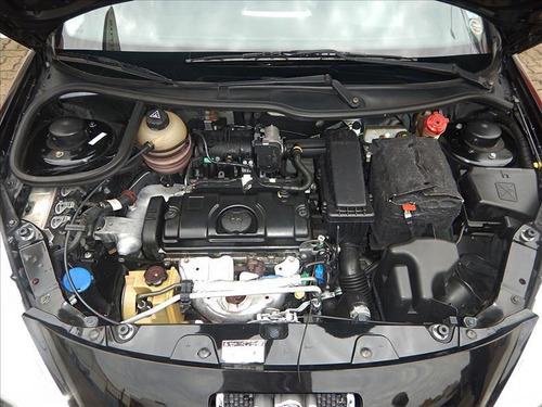 Imagem 8 de 10 de Peugeot 207 1.4 Xr 8v Flex 4p Manual 2012
