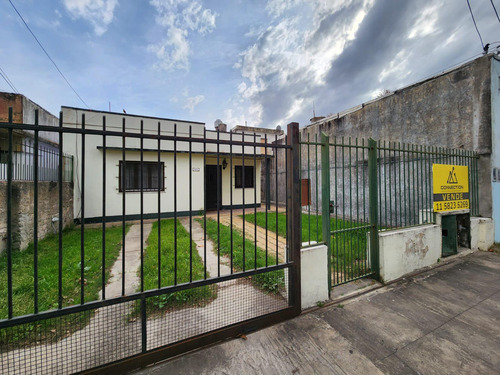 Venta. Ph Tipo Casa. 3 Ambientes. Boulogne Sur Mer. Garaje Y Jardín.