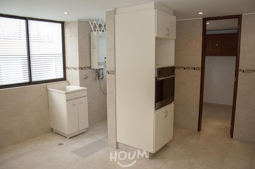 Imagen 18 de 26 de Apartamento En El Nogal, El Refugio. 1 Habitación, 115 M²
