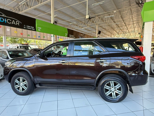 Toyota Hilux SW4 2.7 SRV 7 LUGARES 4X2 16V FLEX 4P AUTOMÁTICO