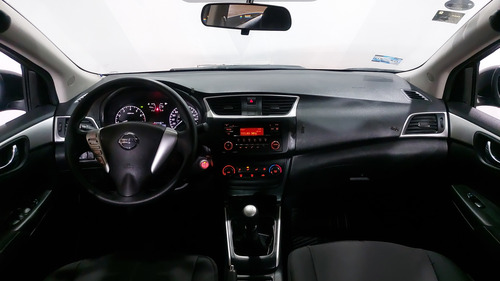 Nissan Sentra 1.8 Sense