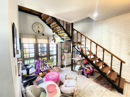 Venta Casa De 3 Dormitorios En Barrio San Martín