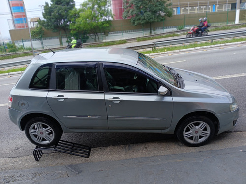 Fiat Stilo 1.8 8v Attractive Flex 5p