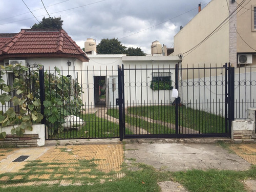 Imagen 4 de 17 de Venta. Propiedad Con Dos Ph De 2 Ambientes - San Miguel