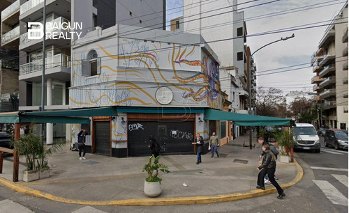 Local En Esquina, Zona Comercial