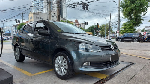 Volkswagen Voyage 1.6 Vht Total Flex 4p