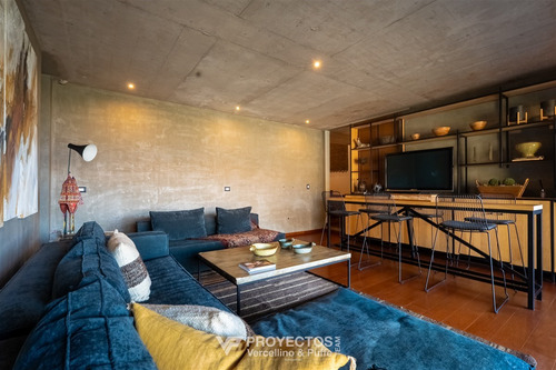 Casa En Venta De 8 Dorm. En Lo Barnechea