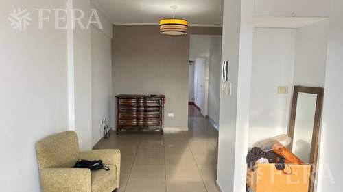 Alquiler Departamento 2 Ambientes Con Balcón Y Cochera En Wilde