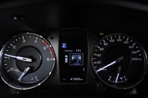 Imagen 13 de 22 de Toyota Hilux