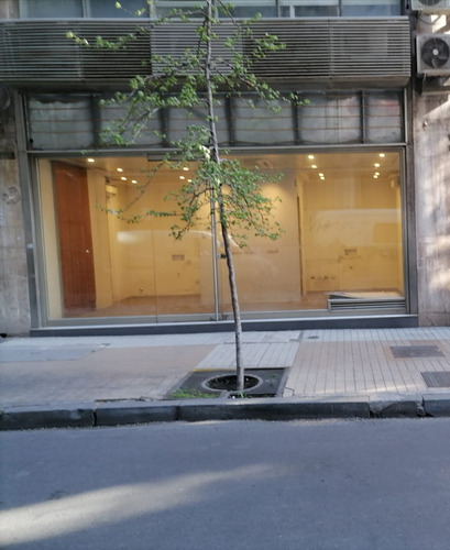 Local Comercial De 30 Mt2 En Moneda Entre Ahumada Y Morande