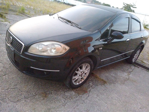 Fiat Linea 2011 1.8 16v Lx Flex 4p
