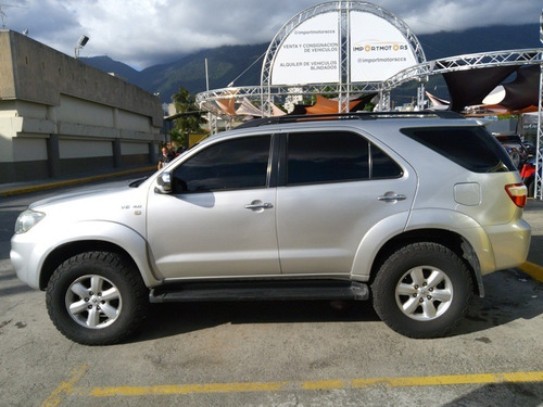 Imagen 7 de 14 de Toyota Fortuner