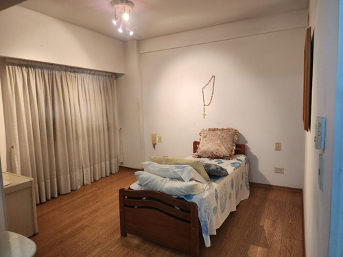 Alquiler De Excelente Piso En Ramos Mejía.