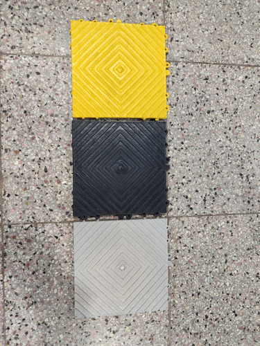 Piso Pvc Encastrable Con Relieves P/gimnasios E Industrias Amarillo, Negro Y Griss Pvc