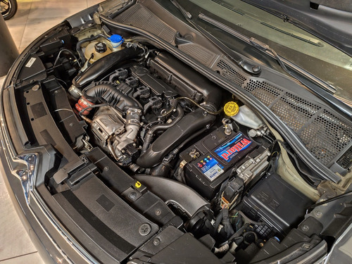 Citroën C4 Cactus 1.6 Thp 165 At6 Shine