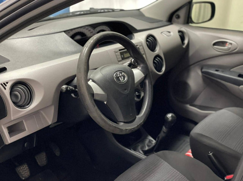 Toyota Etios 1.5 Xs Sedan 16v Flex 4p Manual