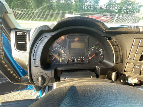 Imagem 2 de 15 de Iveco Stralis 440