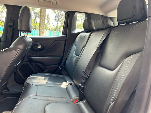 Jeep Renegade 1.3 Latitude Fwd At