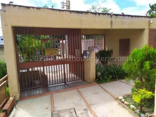 Milagros Inmuebles Apartamento Venta Cabudare Lara Zona Centro Economica Residencial Economico Codigo Inmobiliaria Rentahouse 23-6081