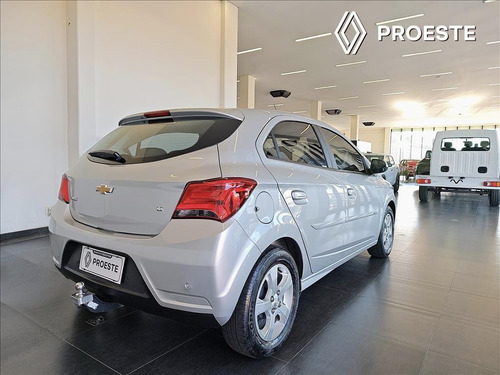 Chevrolet Onix 1.4 MPFI LT 8V FLEX 4P MANUAL