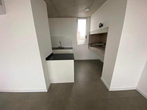 Apartamento En Alquiler La Blanqueada., Union 1 Dormitorio Con Garage