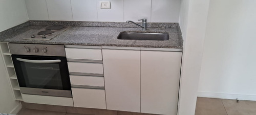 Monoambiente Con Balcón