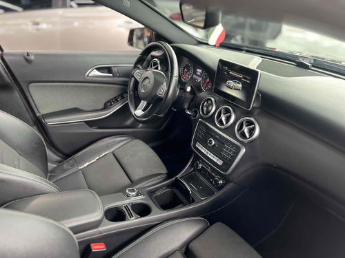 Mercedes-Benz A 200 1.6 TURBO 16V FLEX 4P AUTOMÁTICO