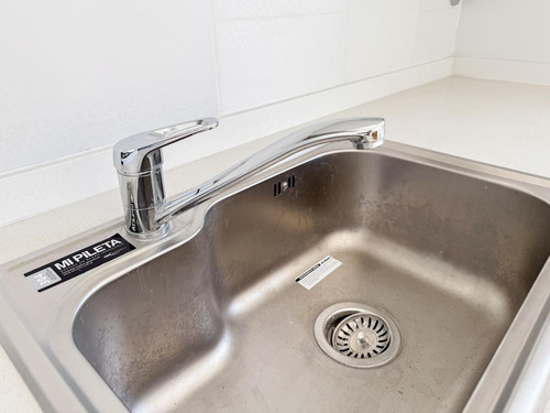 Departamento 2 Ambientes Con Balcón Y Cochera - Bolivar Al 400 - Lomas De Zamora