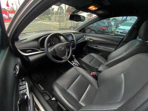 Imagem 8 de 15 de Toyota Yaris Hatch Xs 1.5 Aut Flex 2019