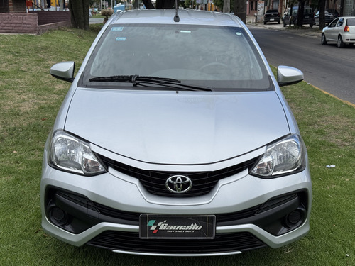 Toyota Etios 1.5 X 6mt My19