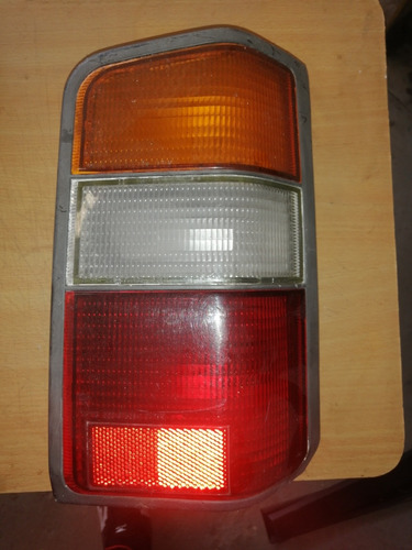 Stop Rh Mitsubishi L300 