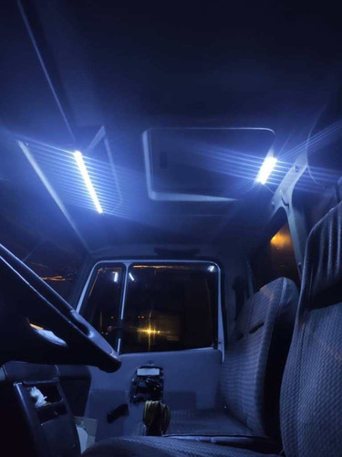 Imagen 5 de 9 de Camion Cava Mercedes Benz